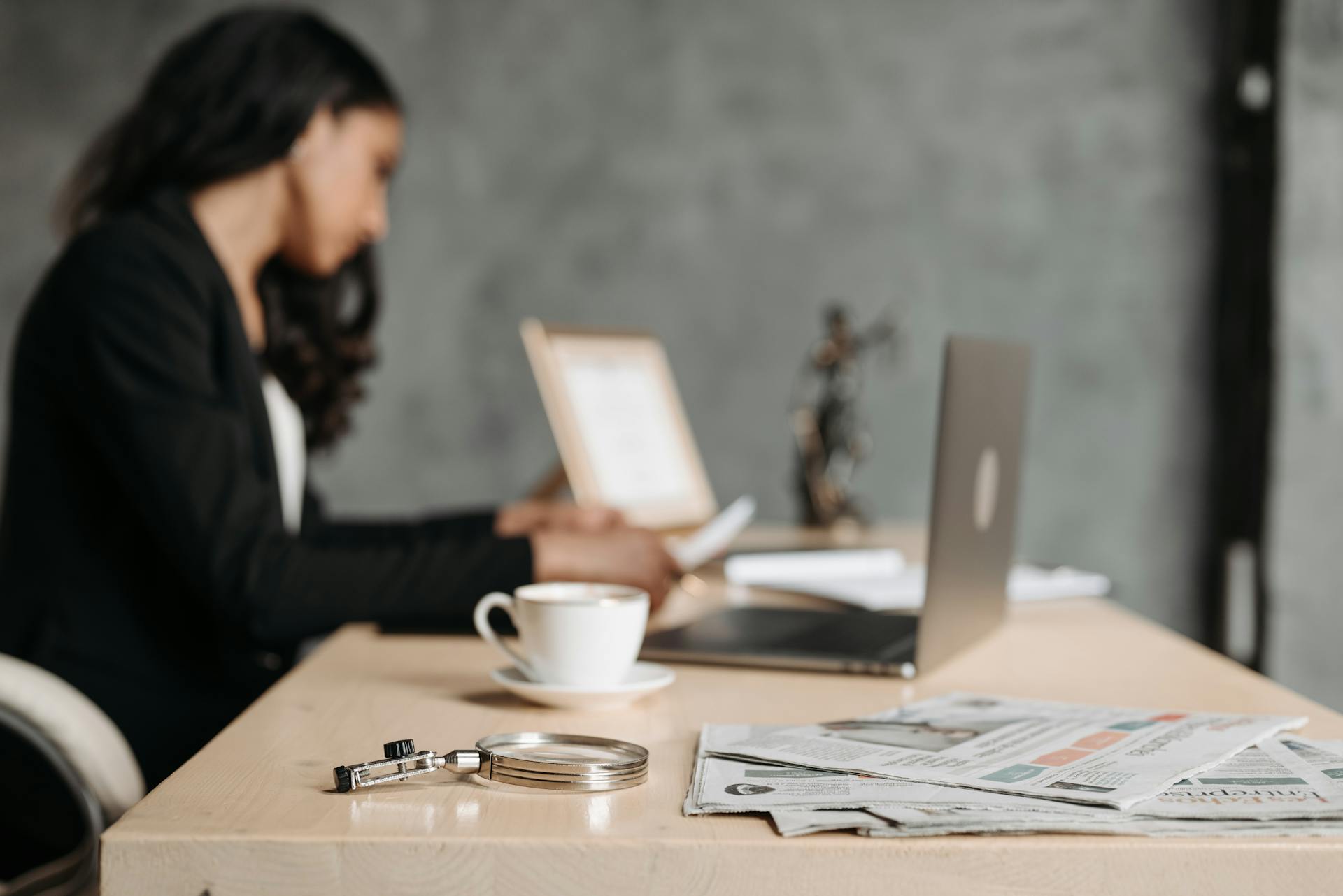 contract female review lawyer